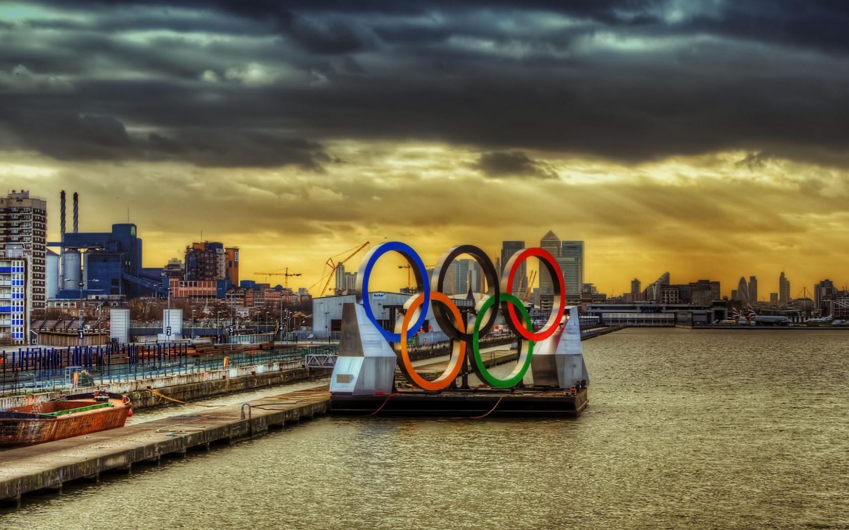 London Olympics 2012 Circles Floating On Thames River Olympic Rings