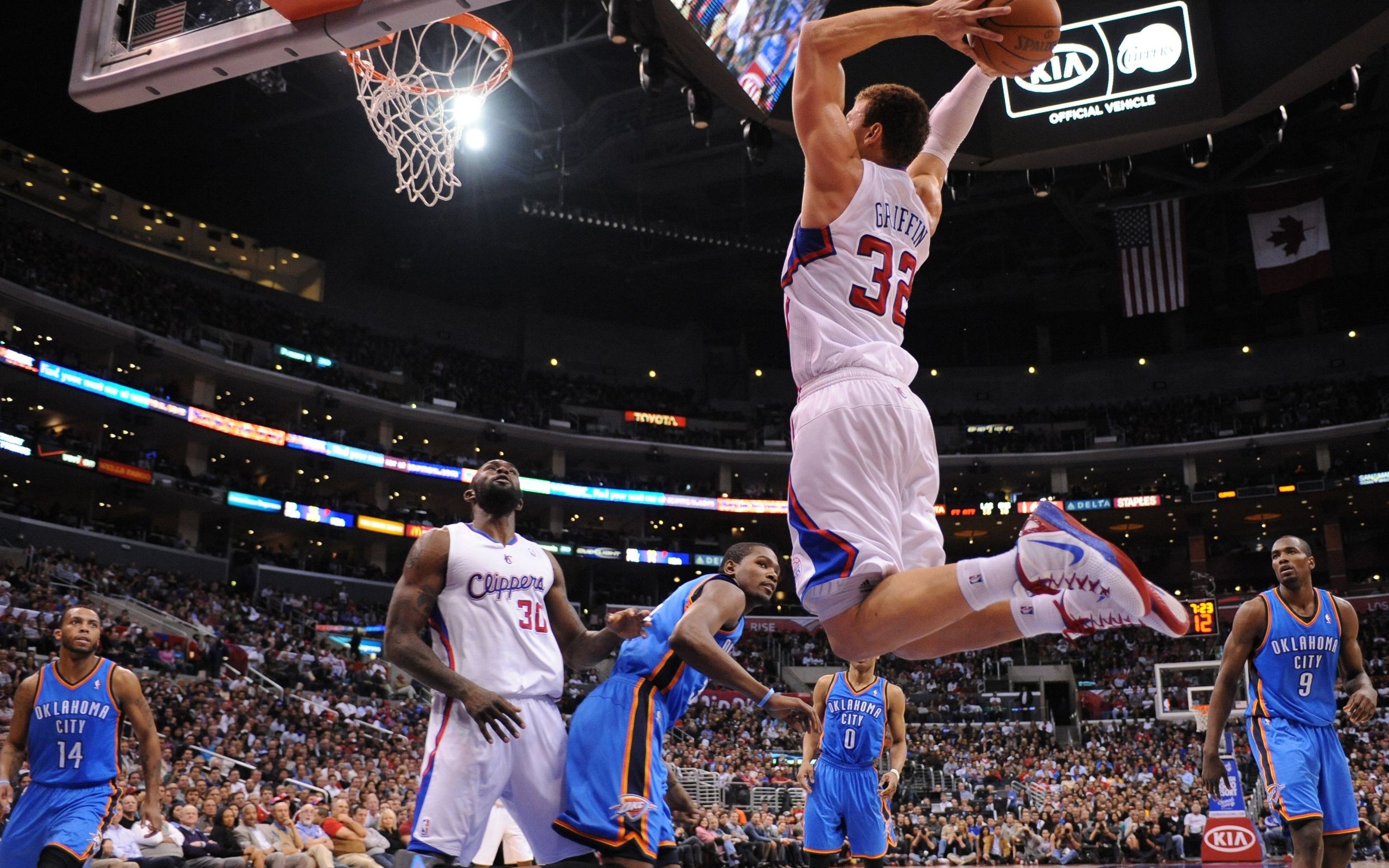 Los Angeles Clippers Nba American Professional Basketball Blake Griffin Dunk On Perkins