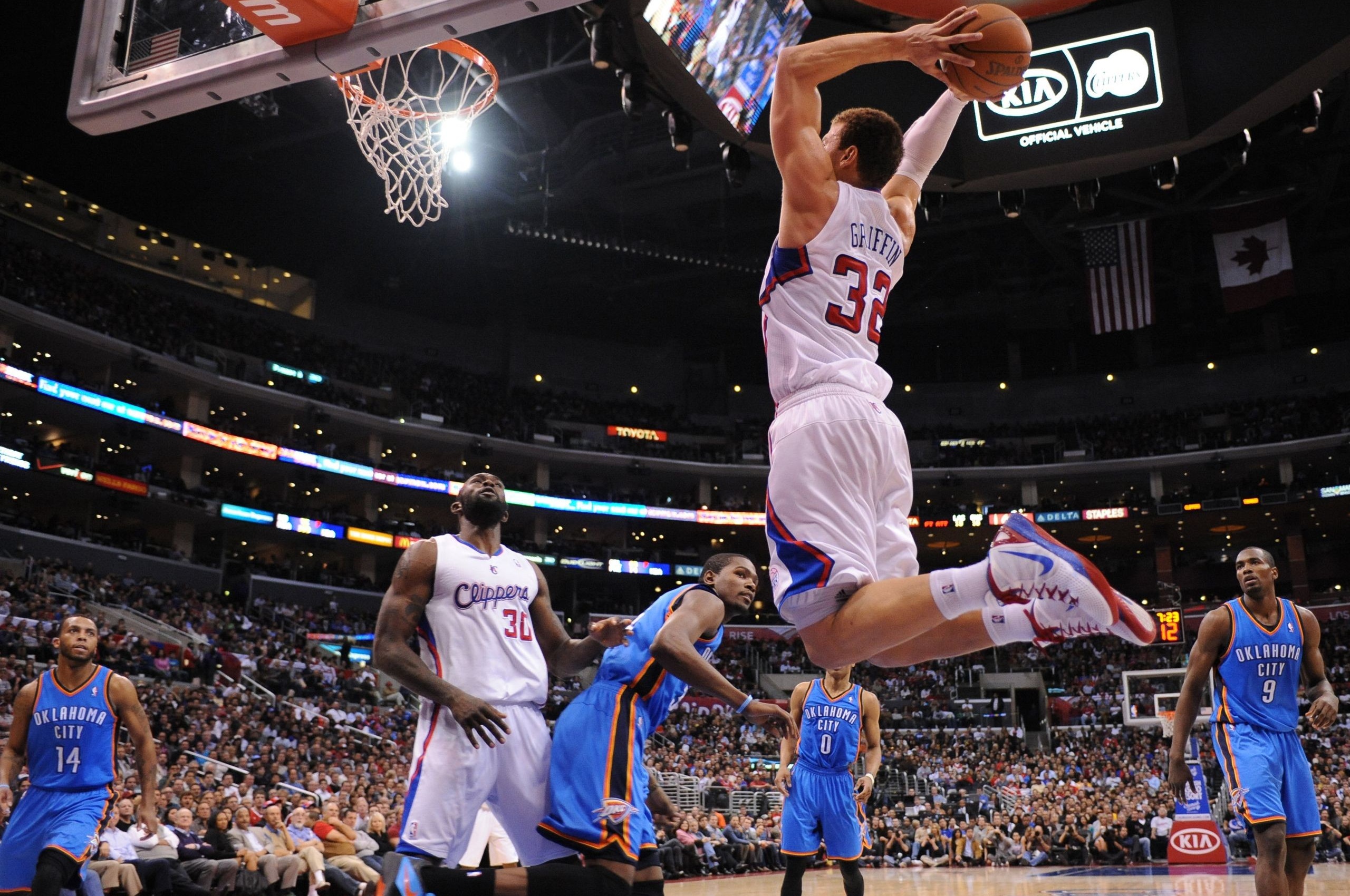 Los Angeles Clippers Nba American Professional Basketball Blake Griffin Dunk On Perkins