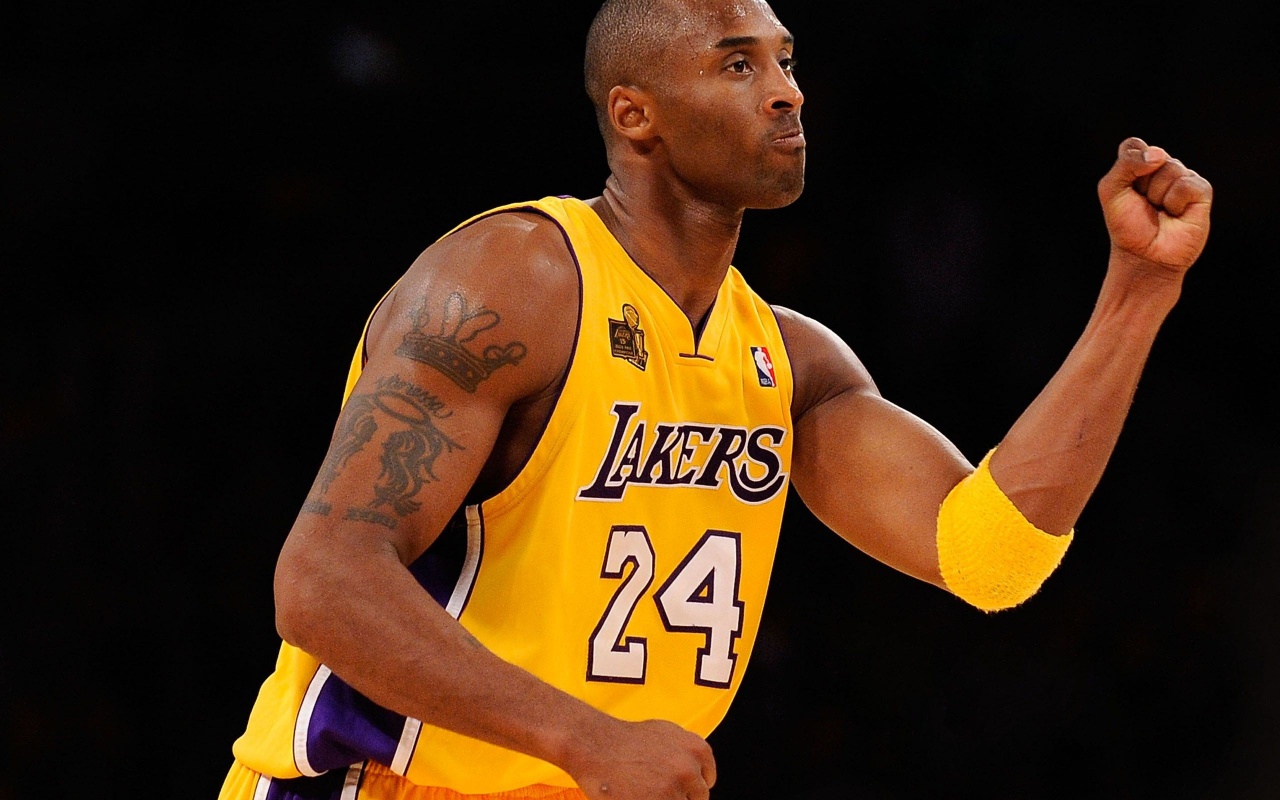 Los Angeles Lakers American Professional Basketball Kobe Bryant Pose