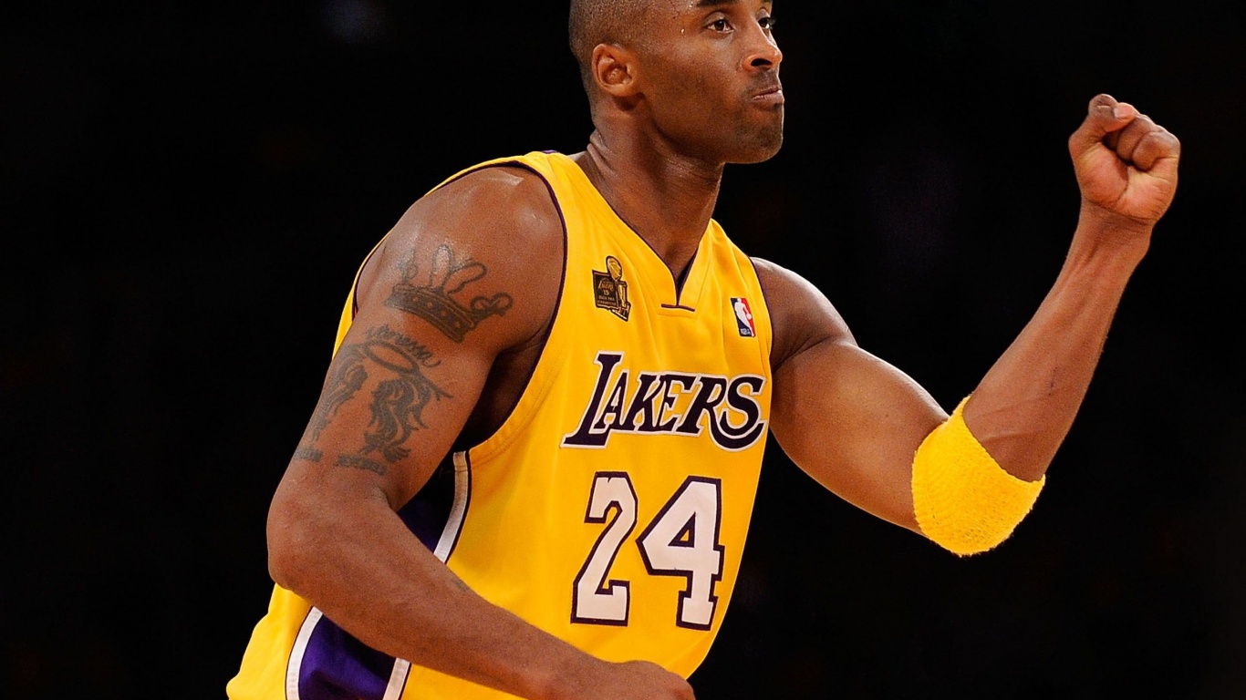 Los Angeles Lakers American Professional Basketball Kobe Bryant Pose