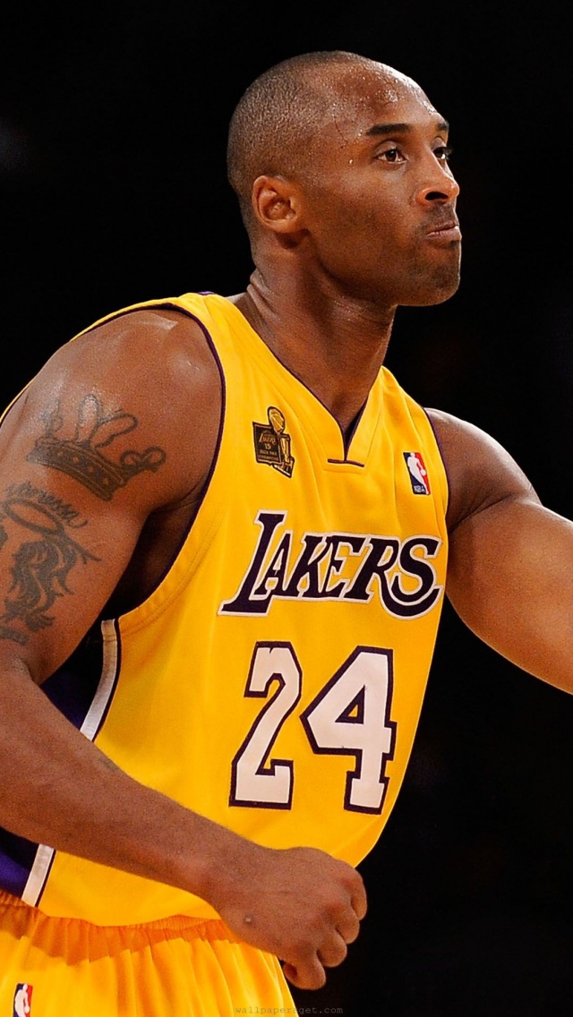 Los Angeles Lakers American Professional Basketball Kobe Bryant Pose