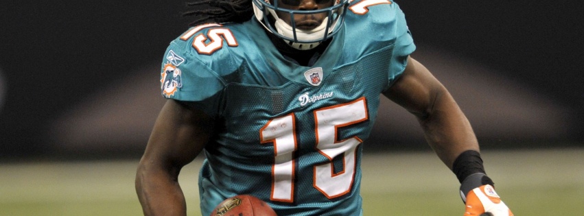 Miami Dolphins American Football Davone Bess