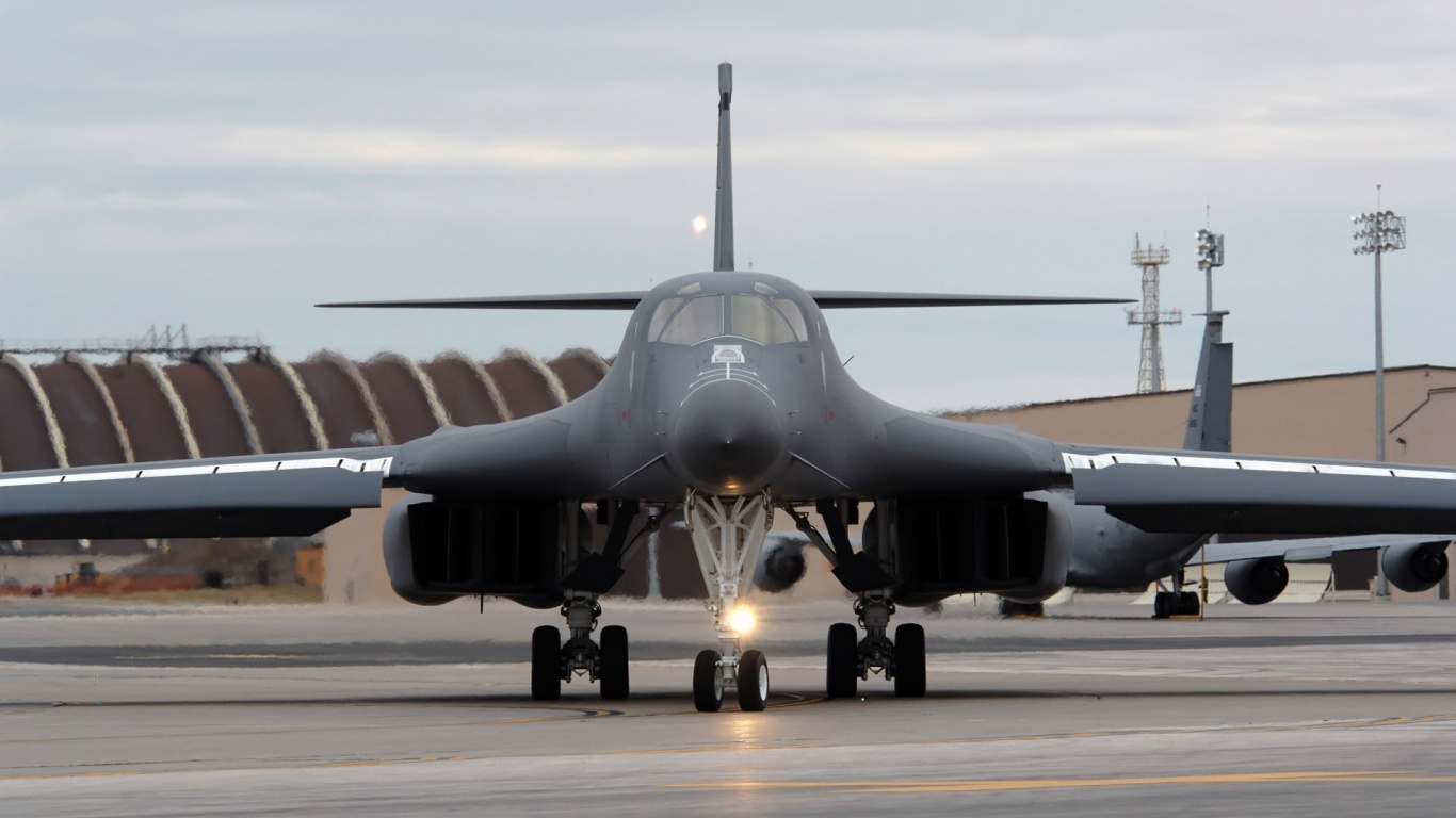 Military Bomber B1 Lancer