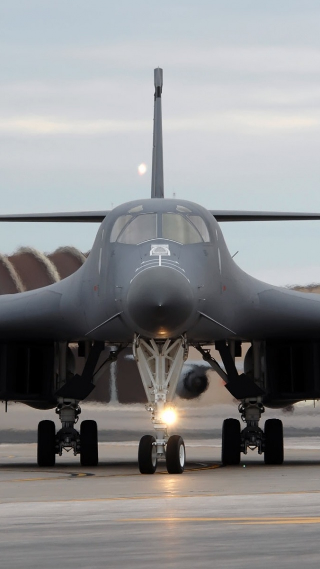 Military Bomber B1 Lancer