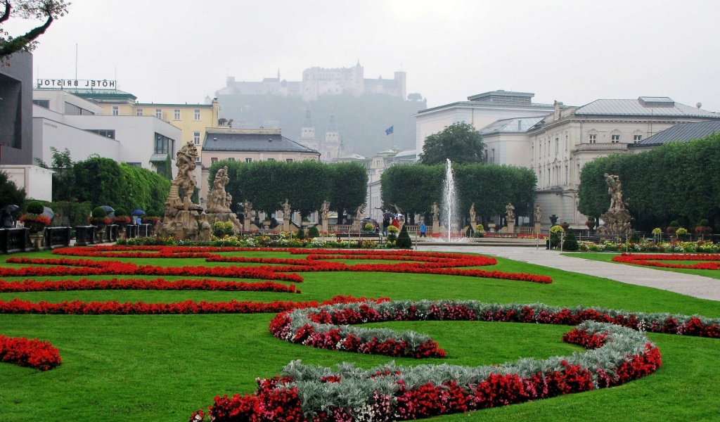 Mirabellgarden Under Rain Salzburg Austria