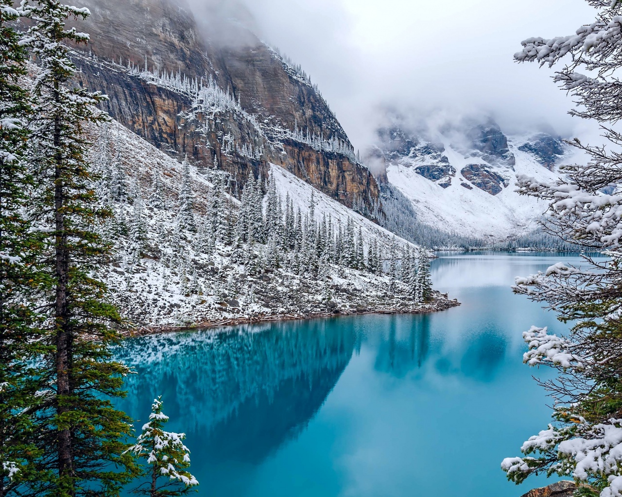 Moraine Lake - Alberta Canada