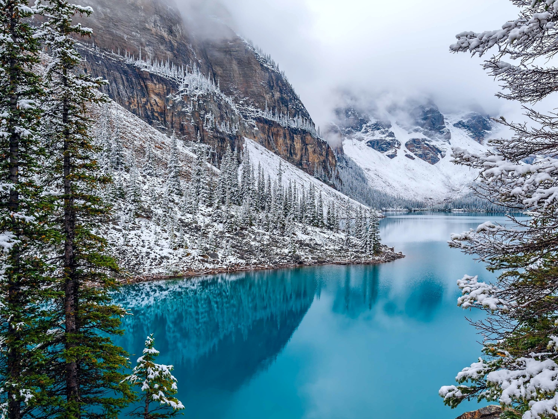 Moraine Lake - Alberta Canada