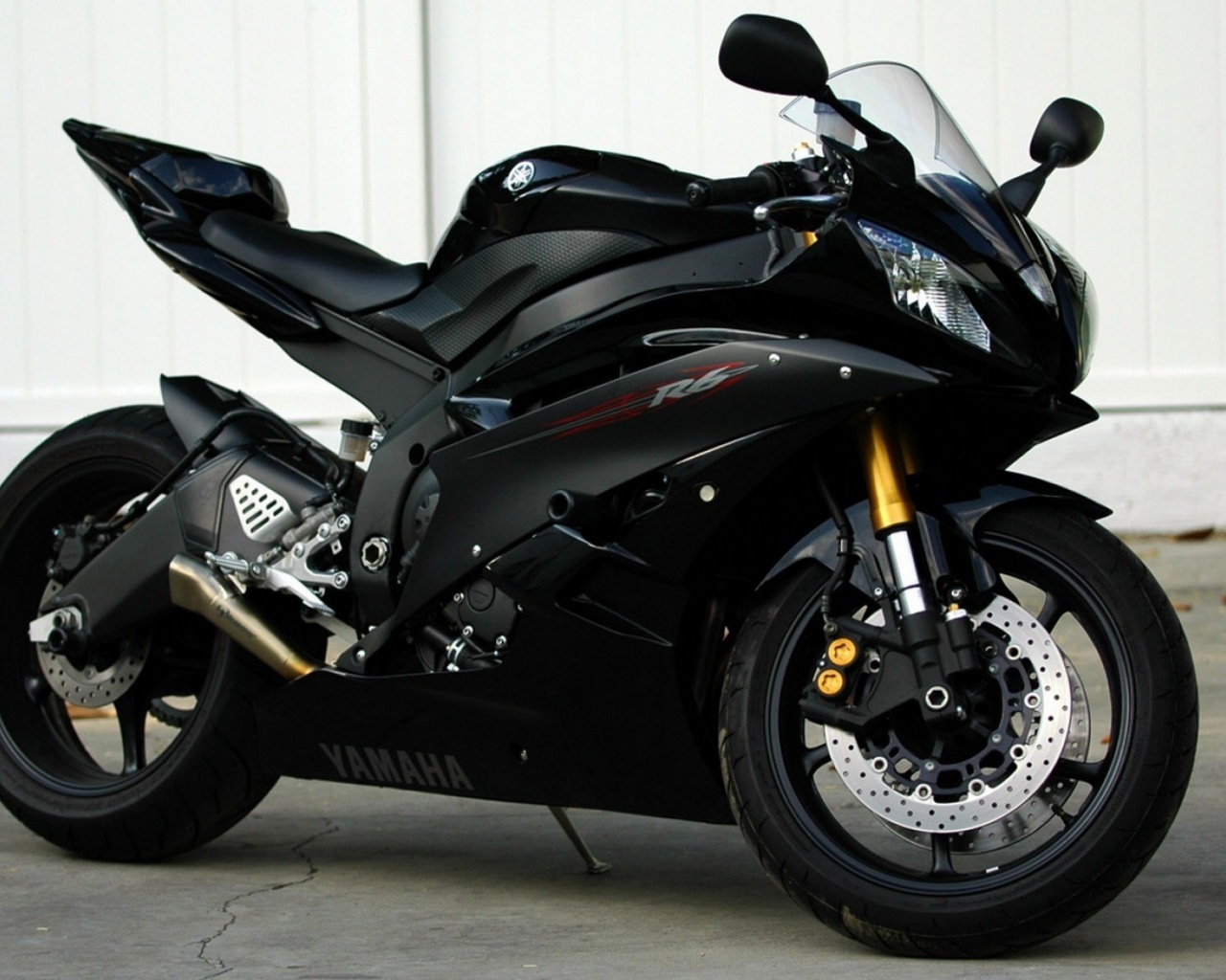 Motorbikes Yamaha R6