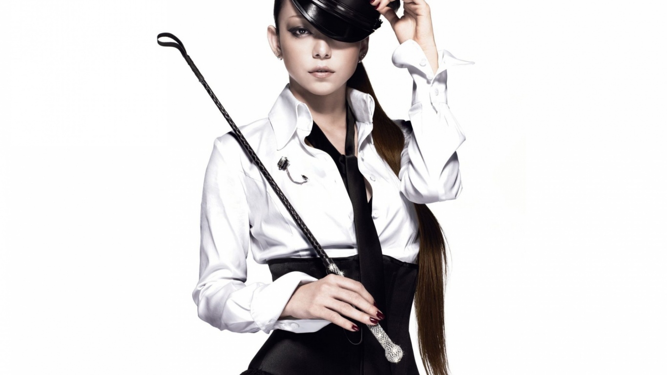 Namie Amuro Trainer Singer Celebrity