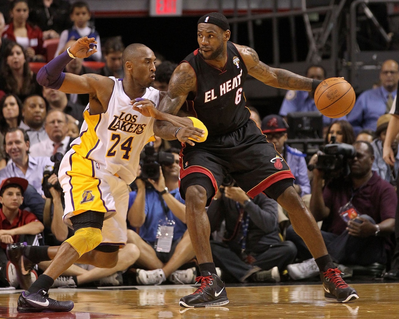 Nba American Basketball Miami Heat Lebron James La Lakers Kobe Bryant