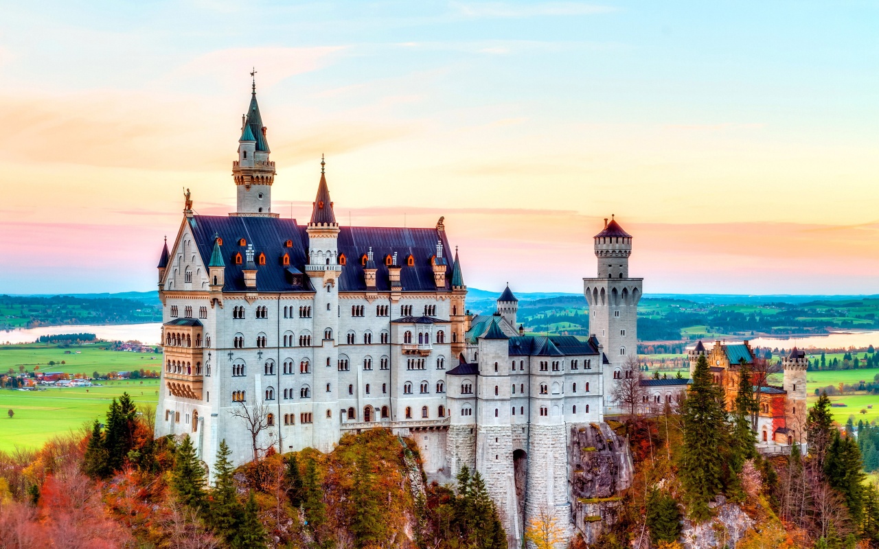 Neuschwanstein Castle Autumn Germany