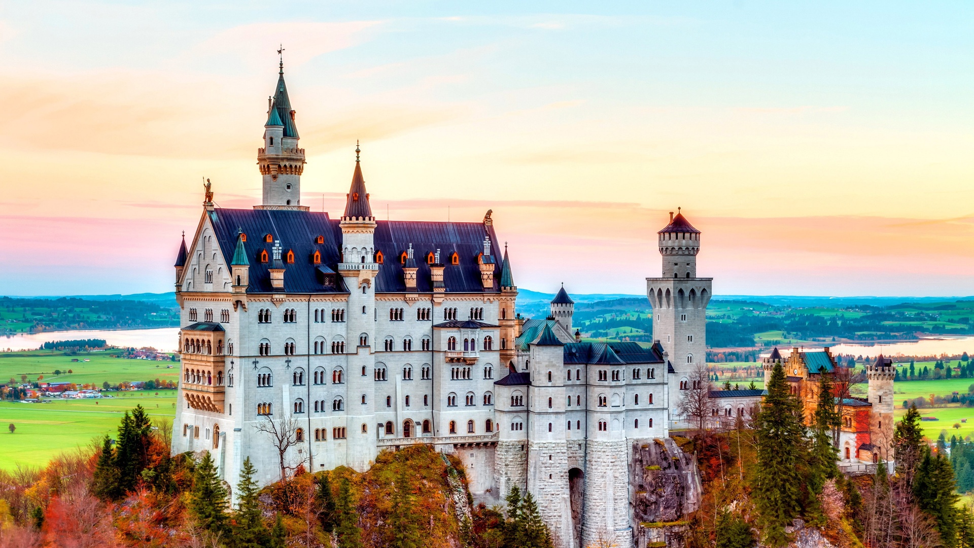 Neuschwanstein Castle Autumn Germany