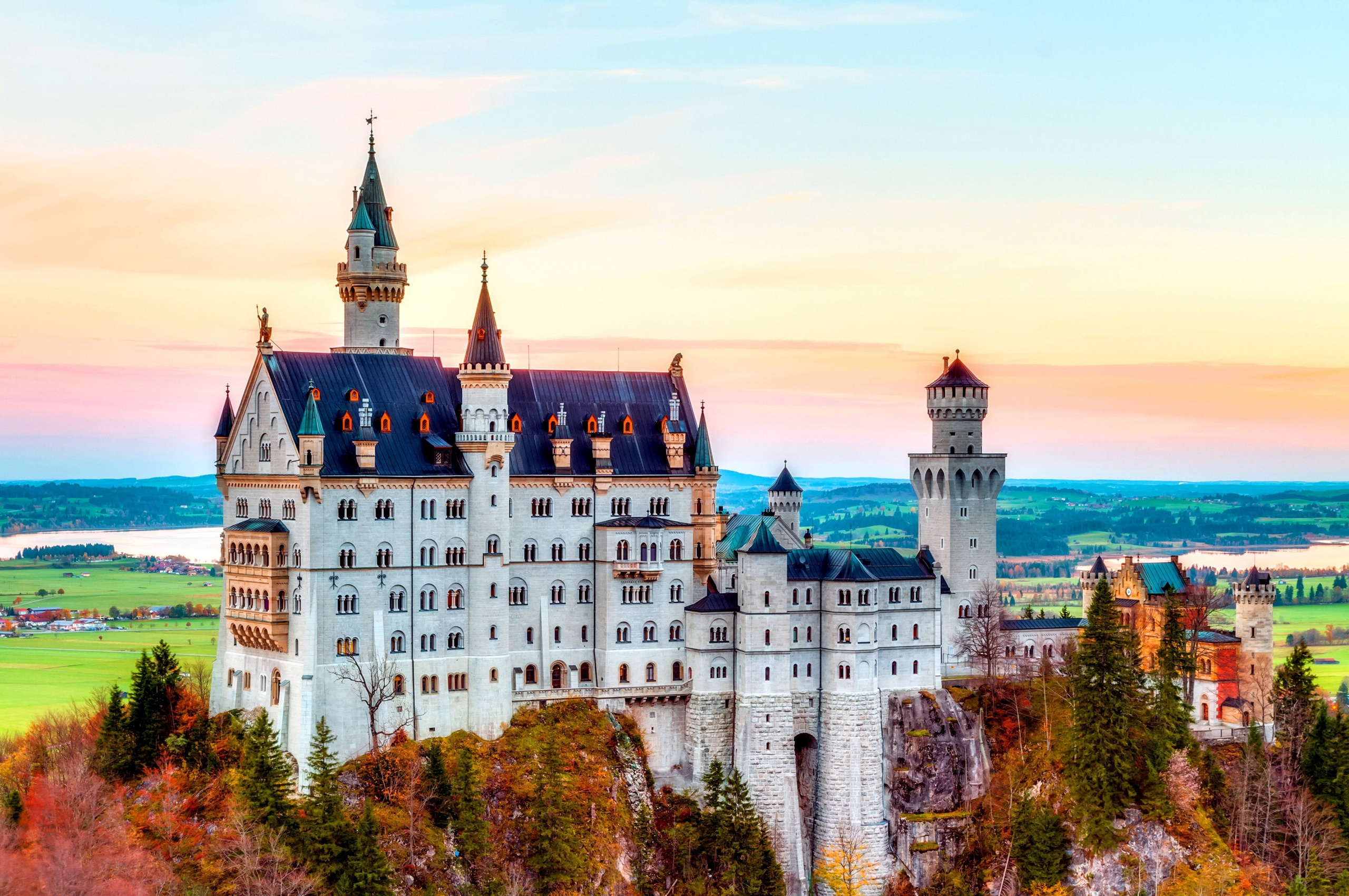 Neuschwanstein Castle Autumn Germany