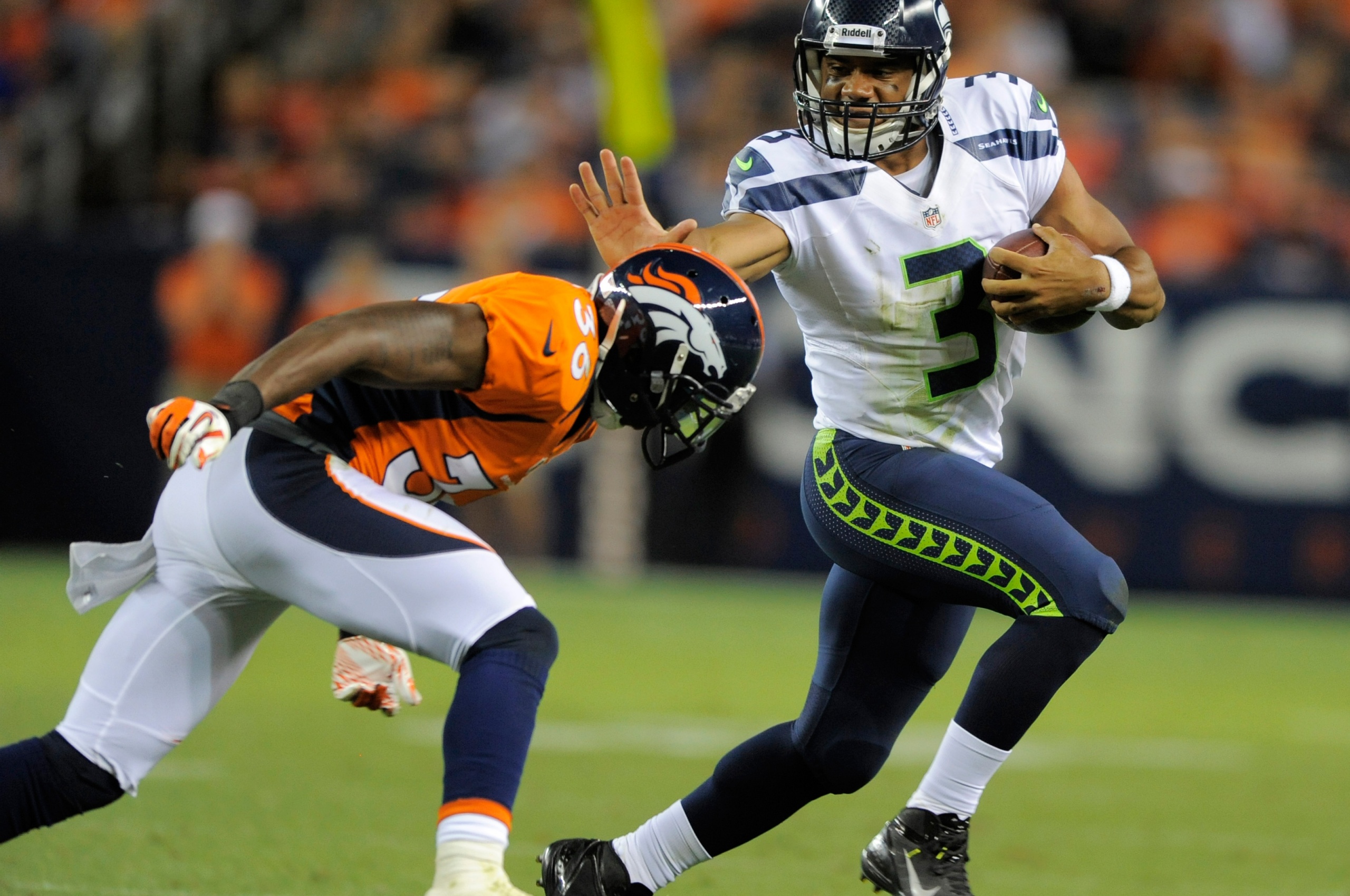 NFL - Rafael Bush Vs Russell Wilson