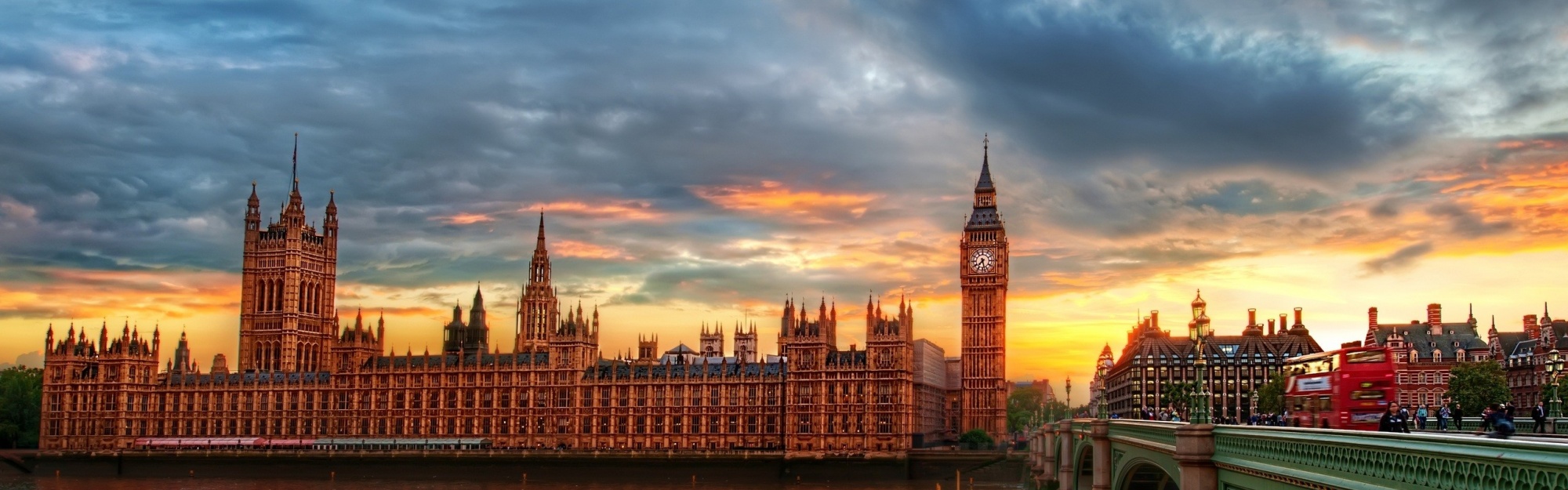 Palace Of Westminster Clock Tower River Thames London