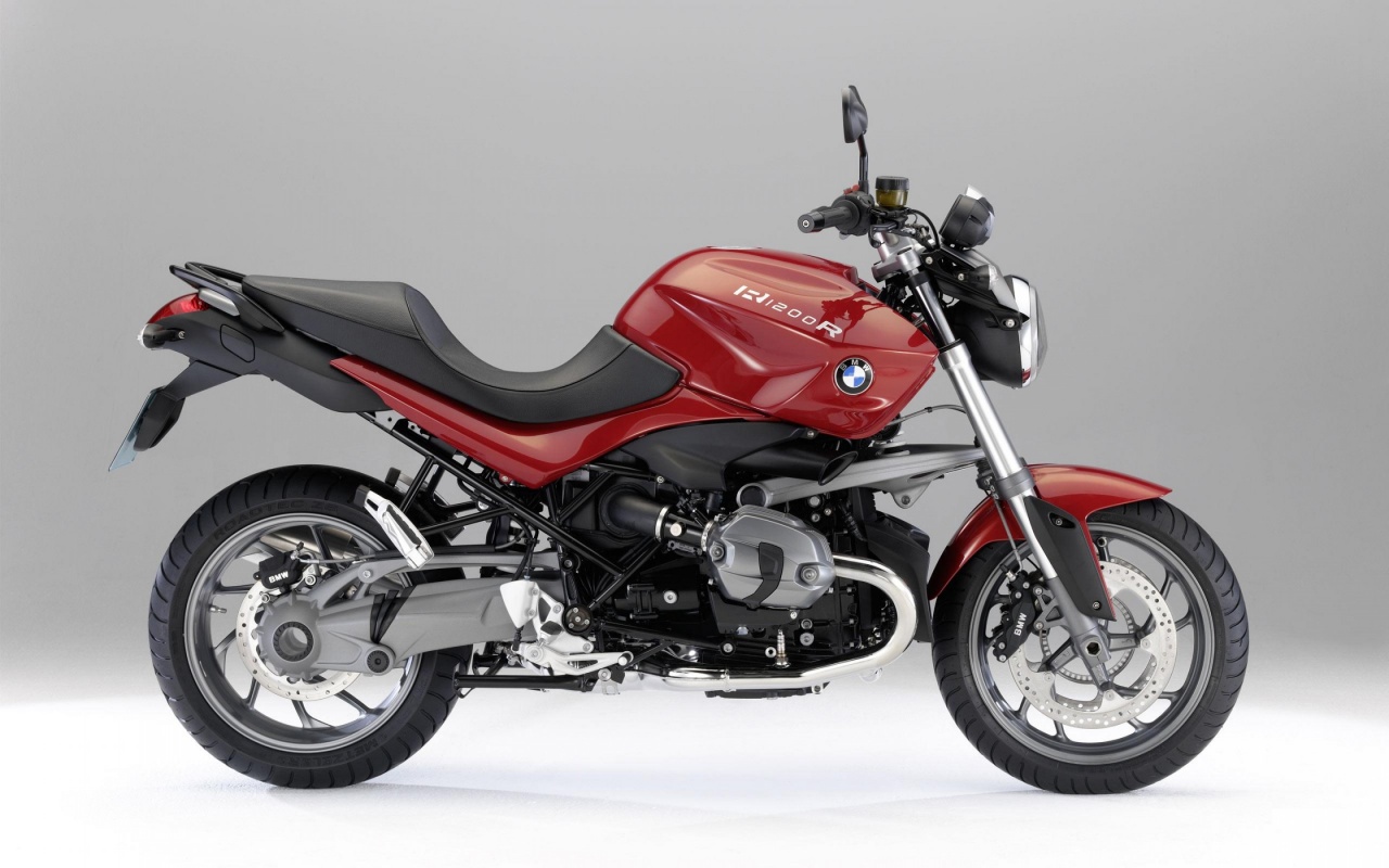 Red BMW R1200R