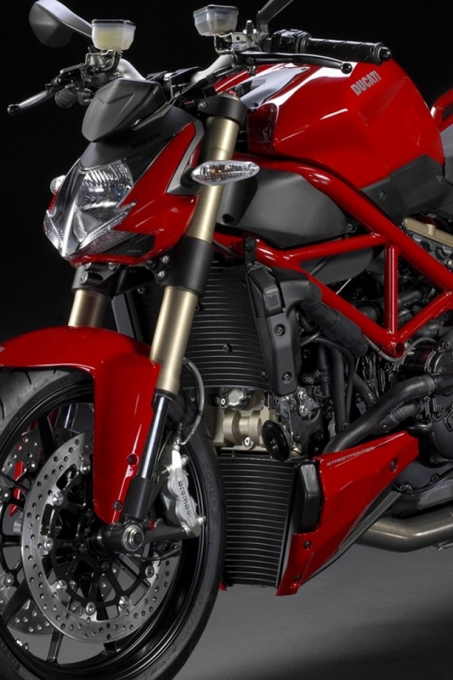 Red Front Motorbikes Ducati Streetfighter Angle