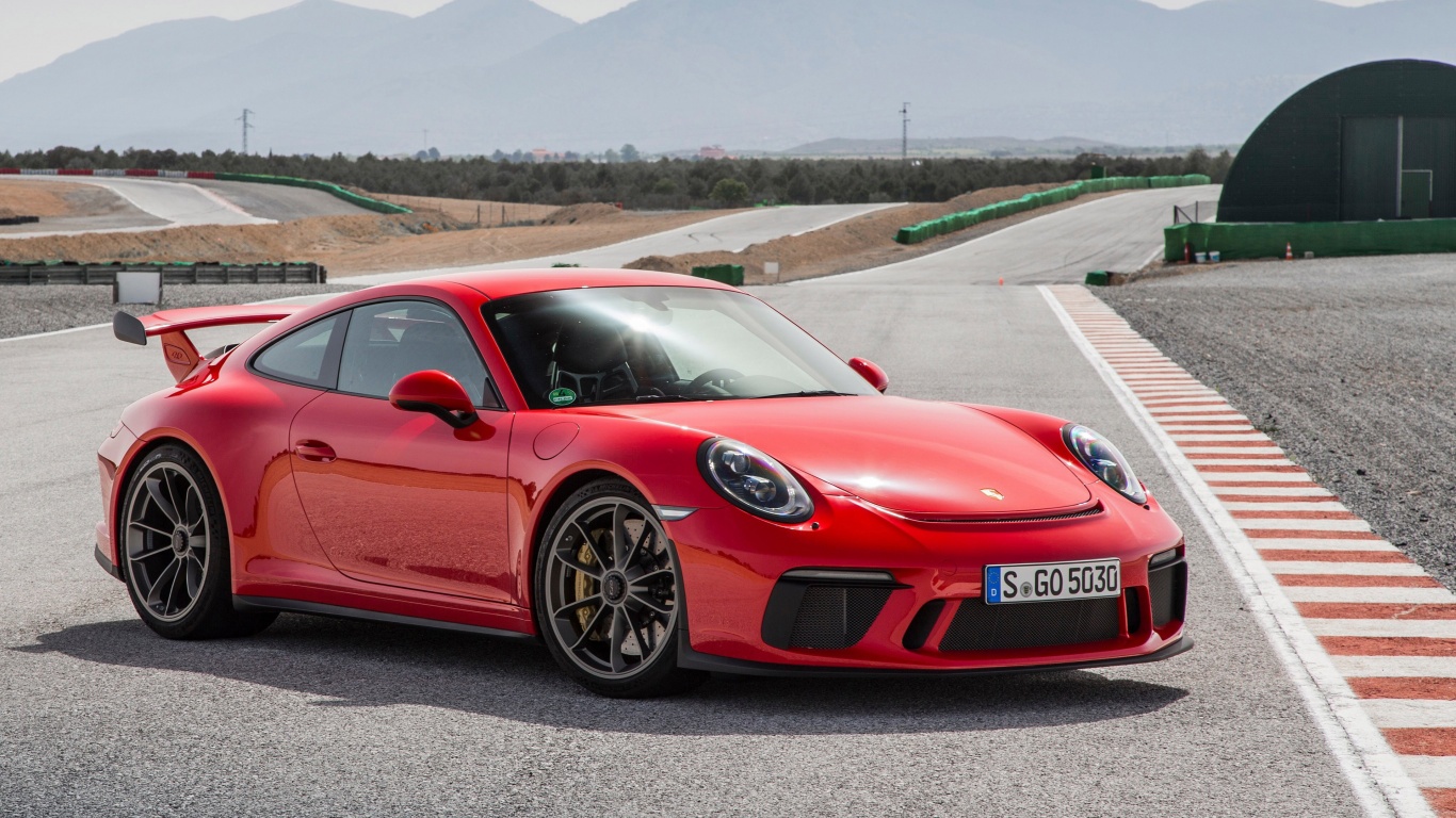 Red Porsche 911 GT3