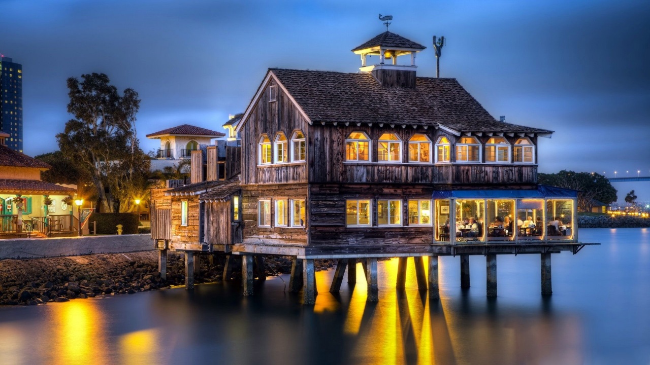 Restaurant On The Water