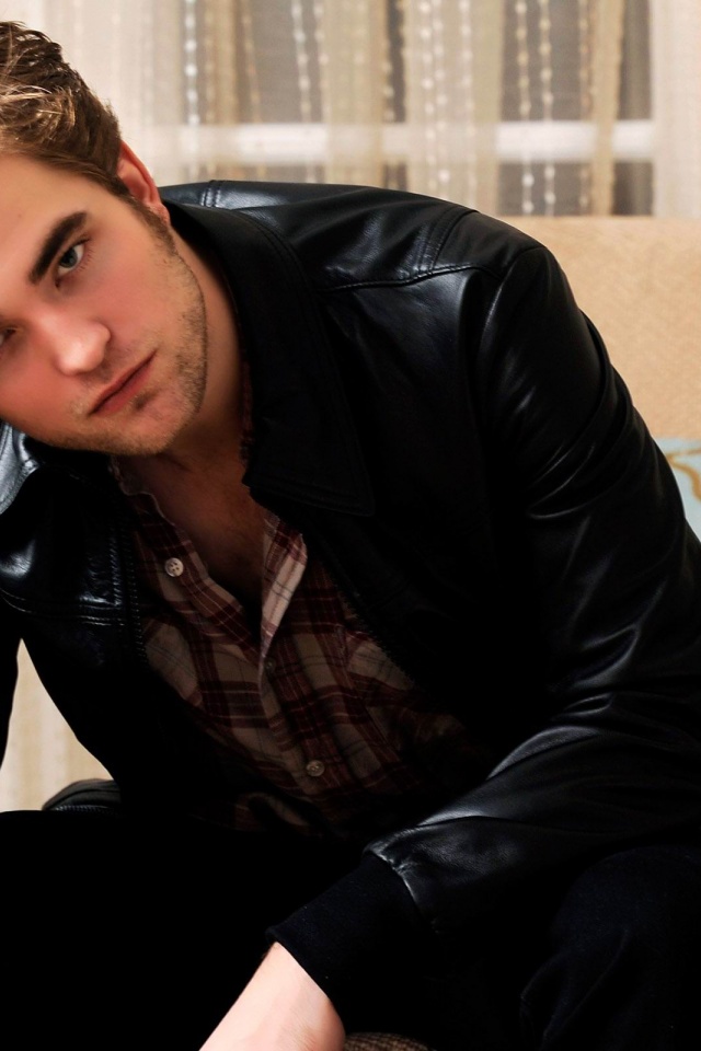 Robert Pattinson Hollywooddesktop