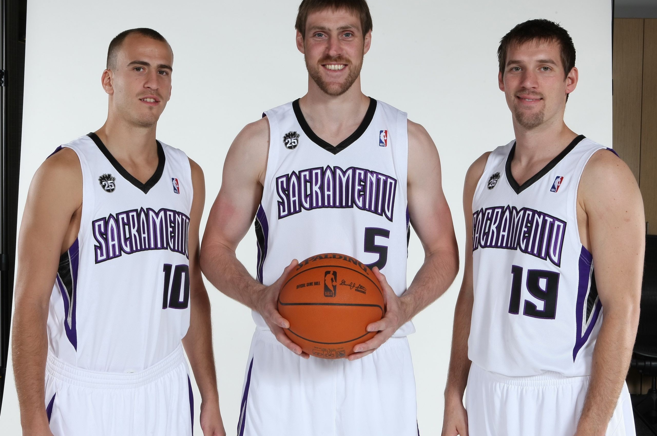 Sacramento Kings Nba American Basketball Sergio Rodriguez Andres Nocioni Beno Udrih