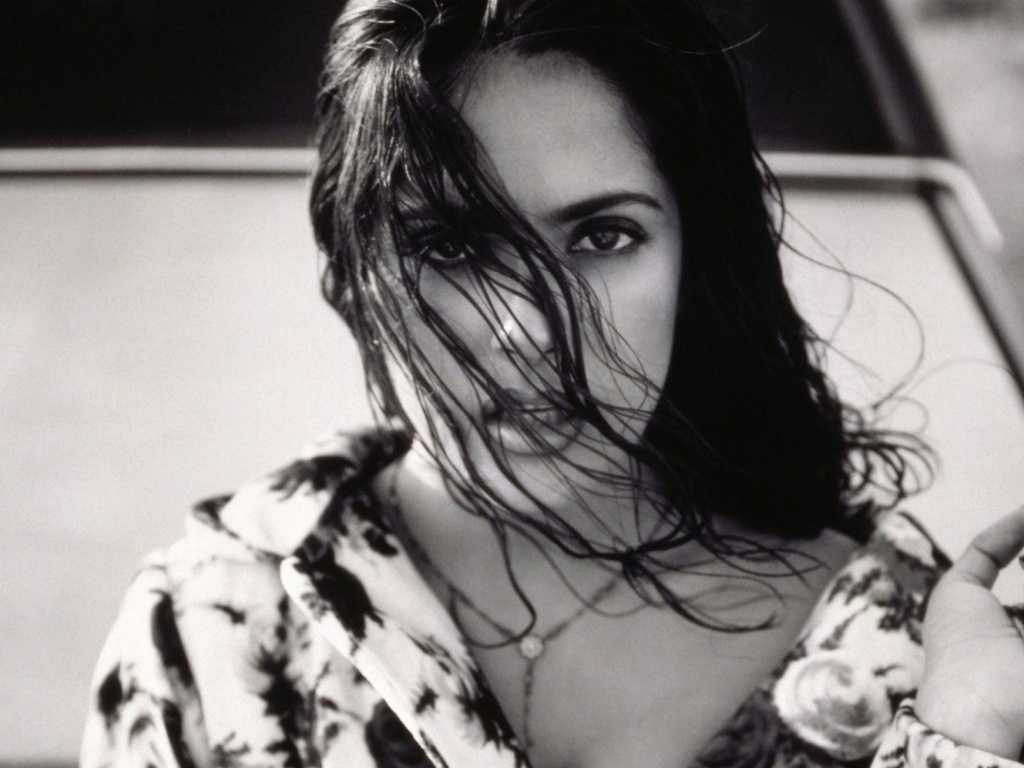 Salma Hayek Brunette Make Upwind Hair Coat Black And White