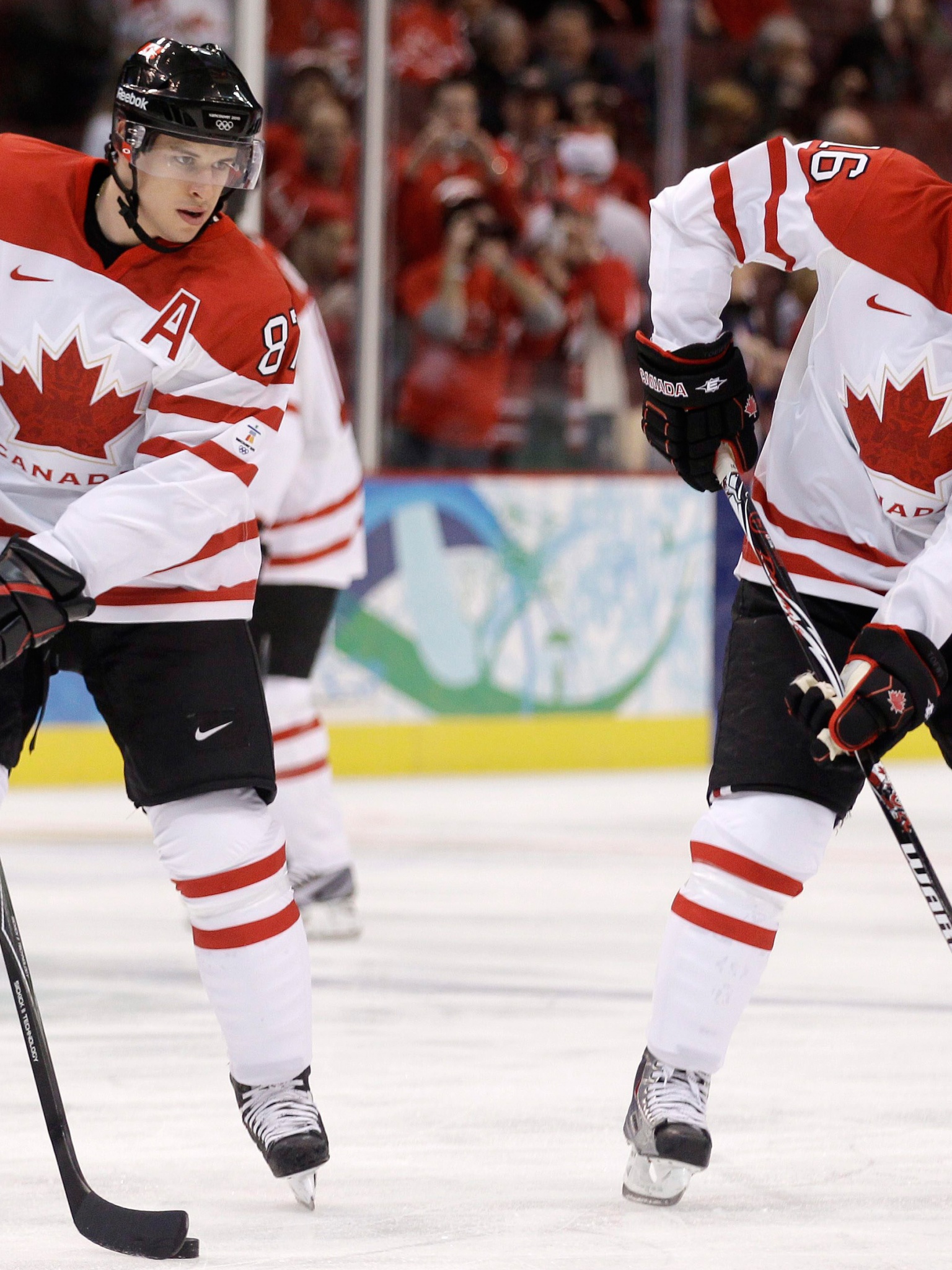 Sidney Crosby And Jonathan Toews