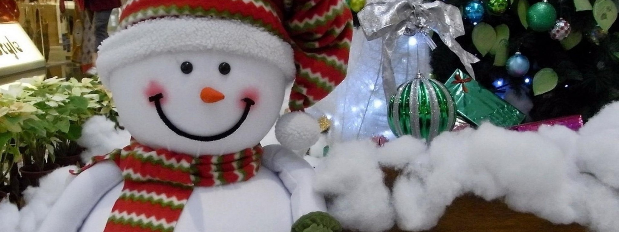 Snowman Smiling Cotton Tree Presents Christmas New Year Holiday