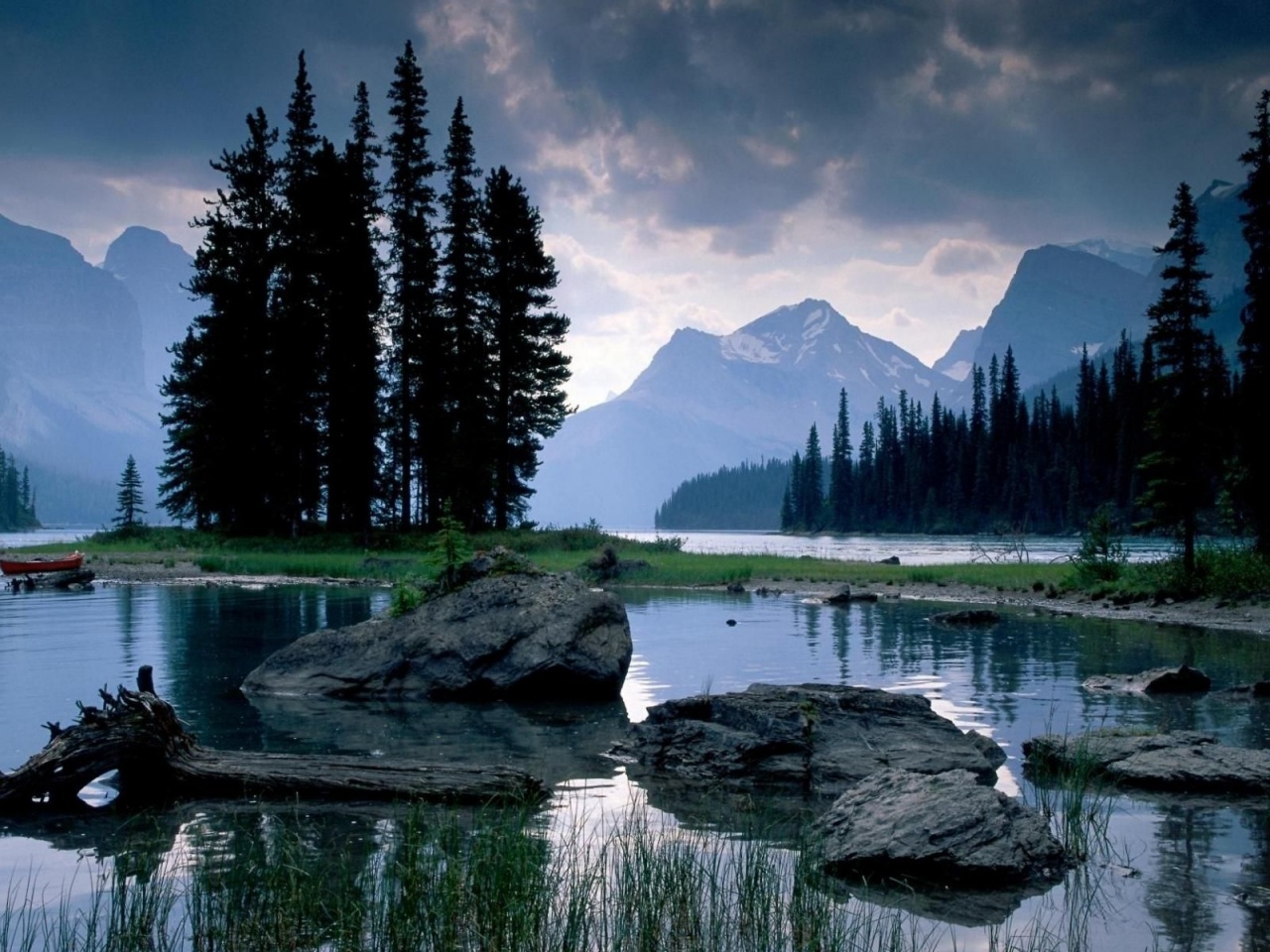 Spirit Island Maligne Lake Jasper National Park Canadian Rockies Scenery Nature