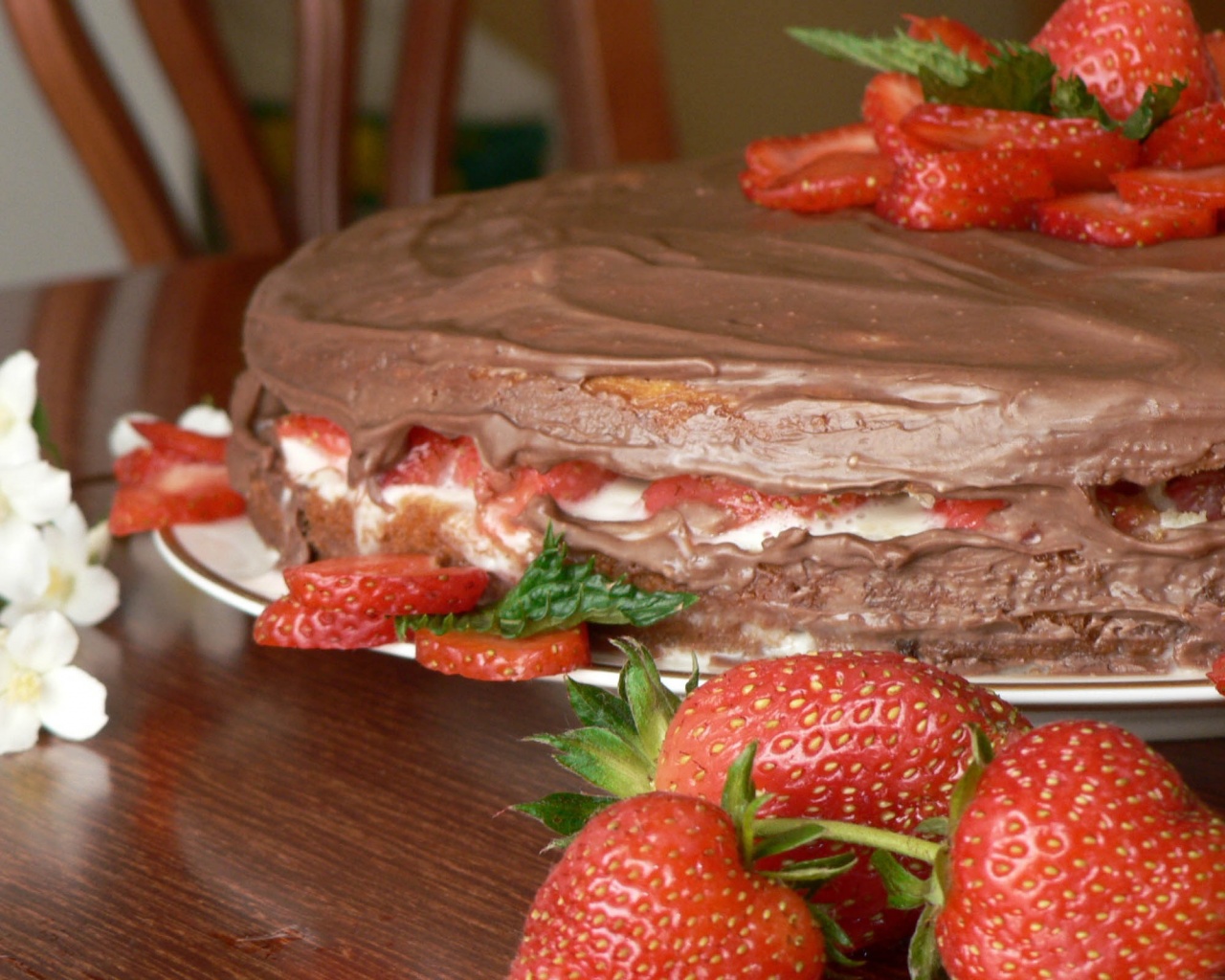 Strawberry Cake