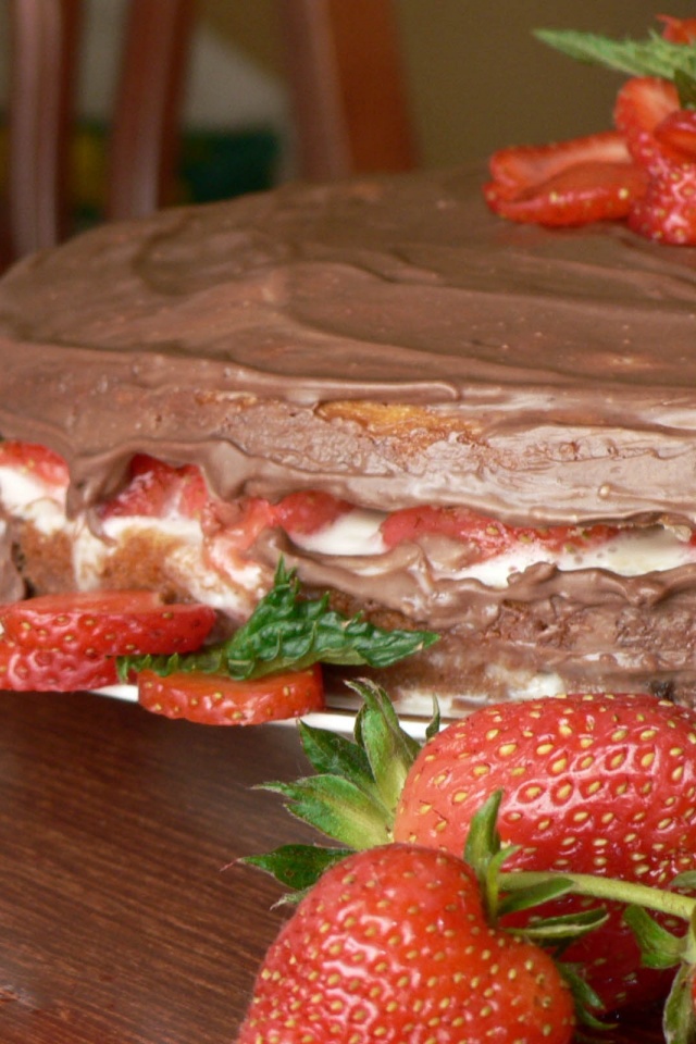 Strawberry Cake