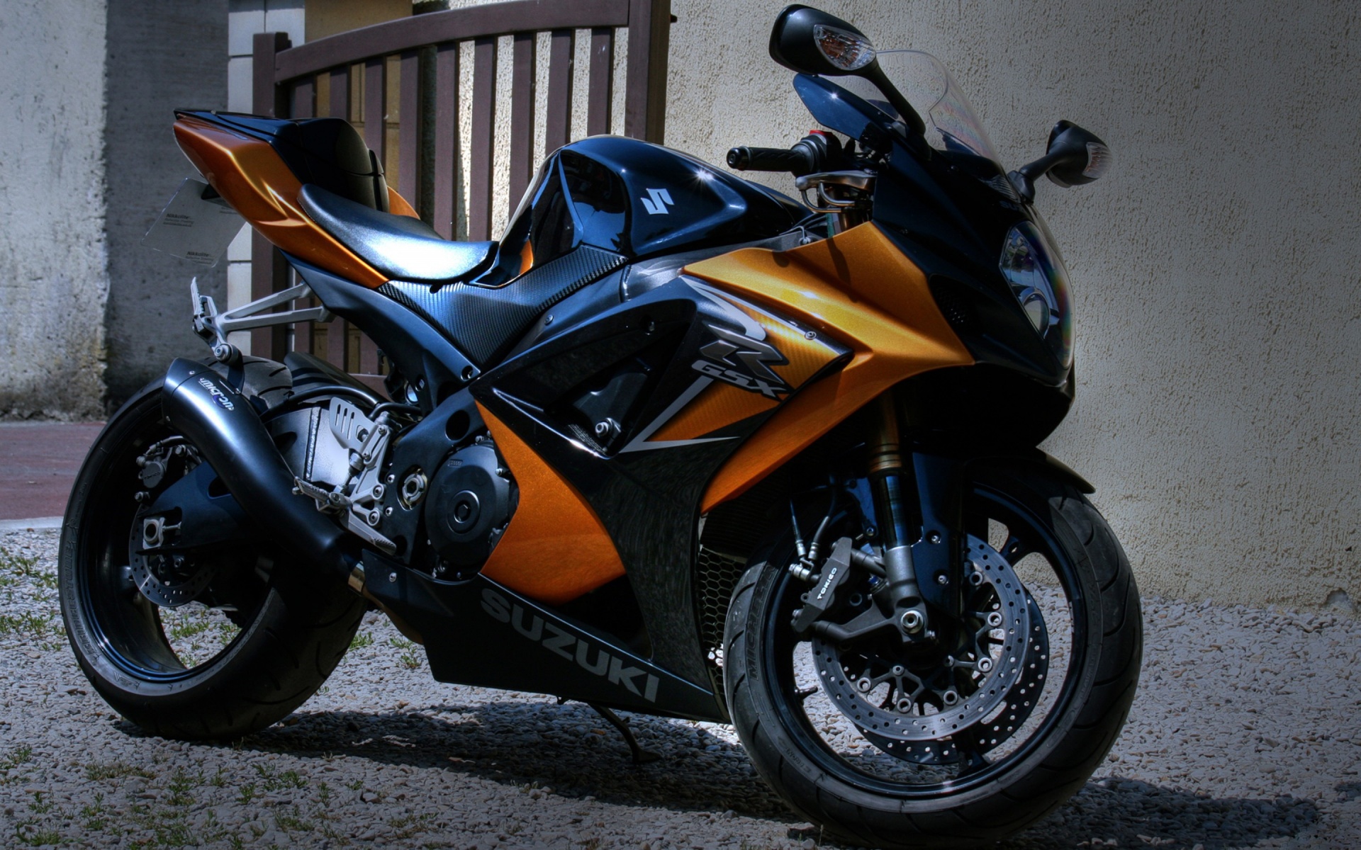 Suzuki GSXR 1100 Motorbike