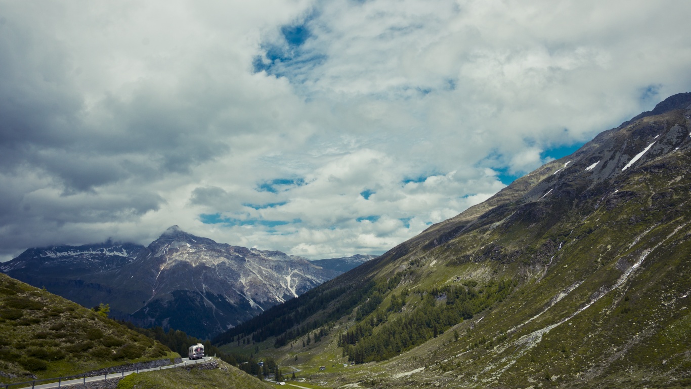 The Road Through The Mountains