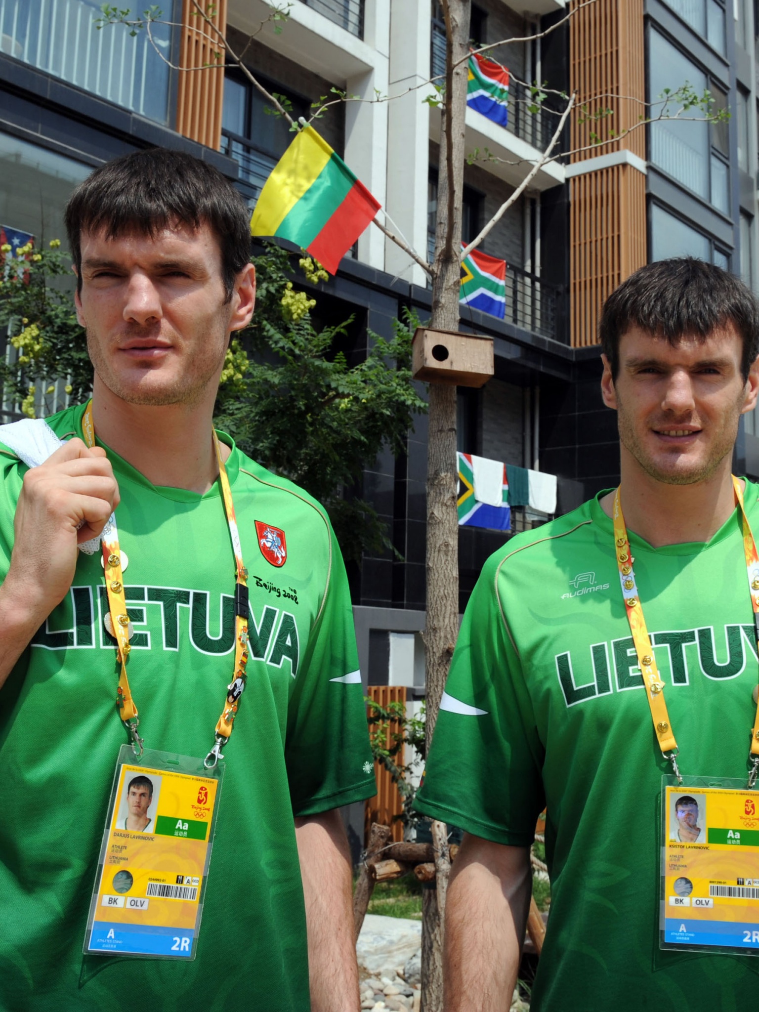 Twins Lavrinovic-Basketball Players