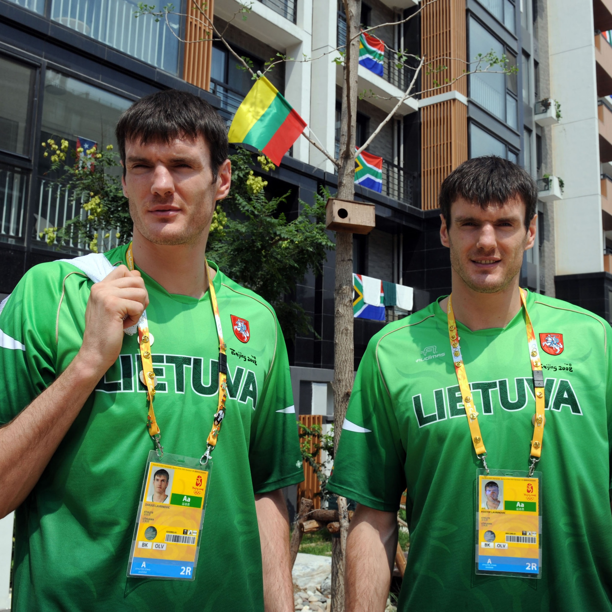 Twins Lavrinovic-Basketball Players