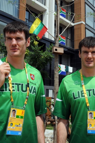 Twins Lavrinovic-Basketball Players