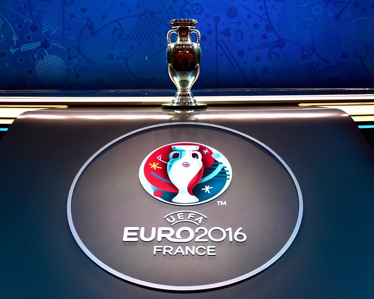 UEFA EURO 2016 Trophy