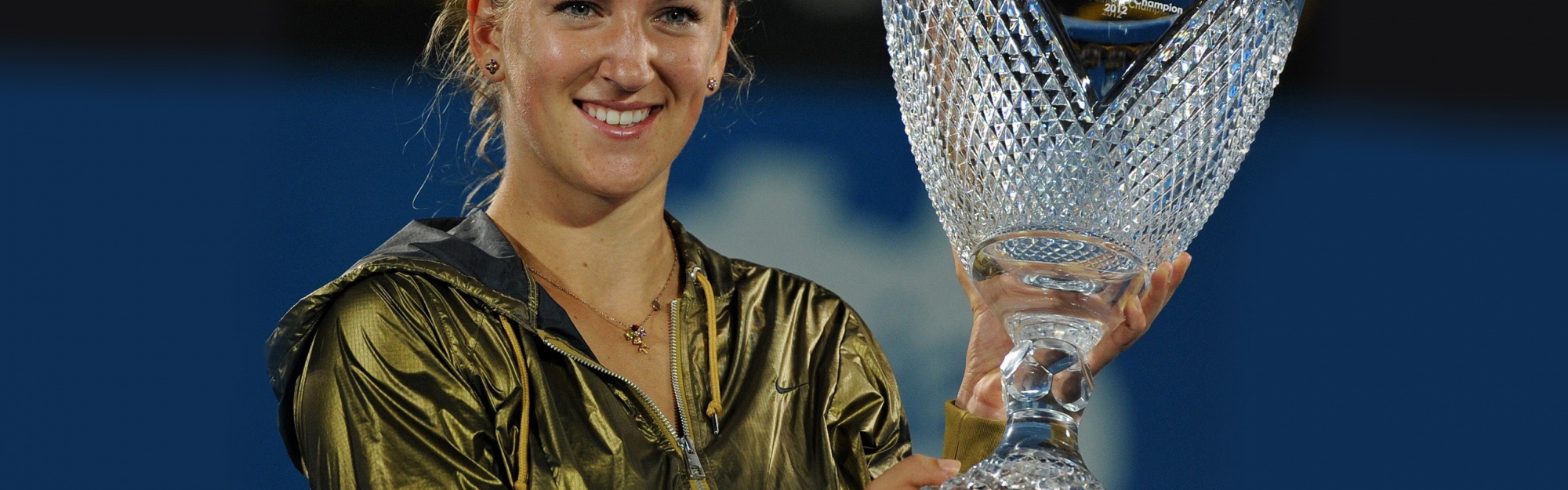 Victoria Azarenka With Trophy