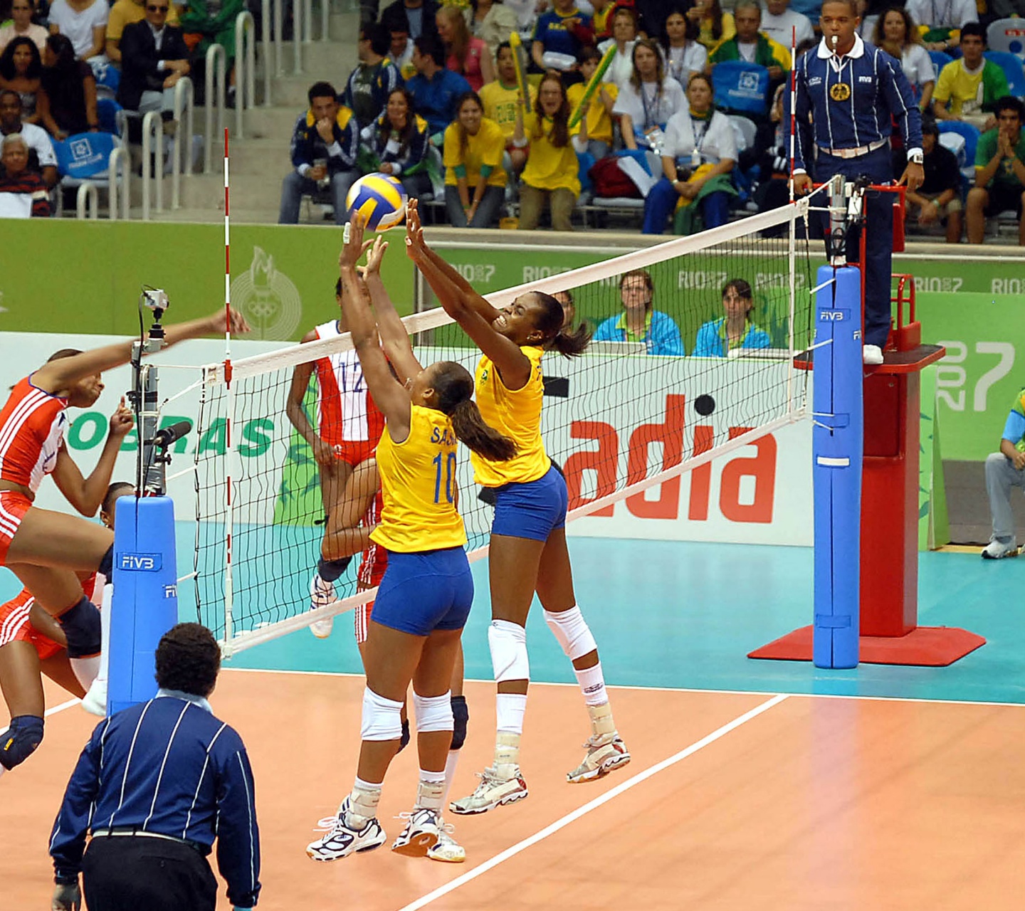 Volleyball Match - Cuba Vs Brazil