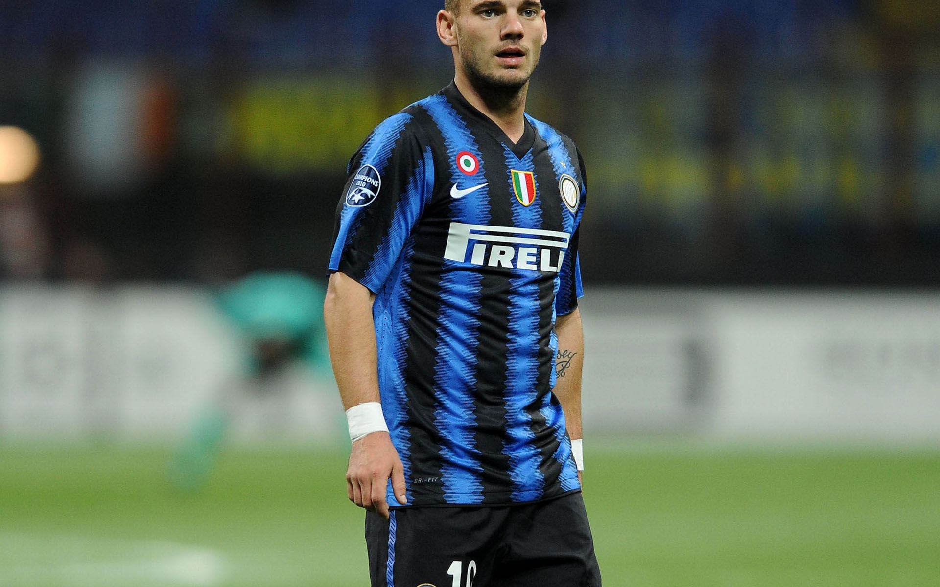 Wesley Sneijder Dutch Football Athlete