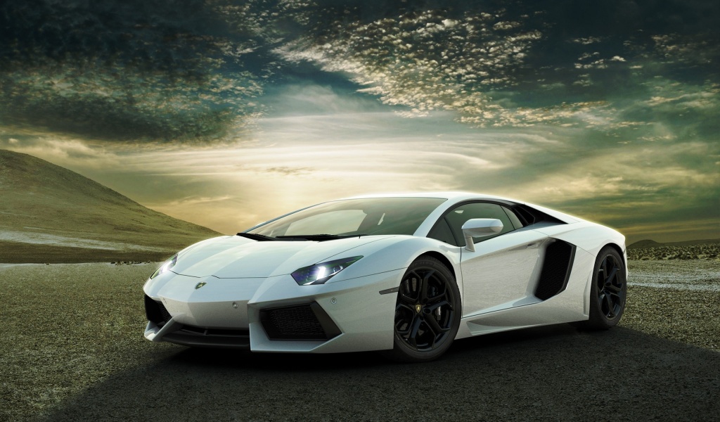 White Lamborghini Aventador