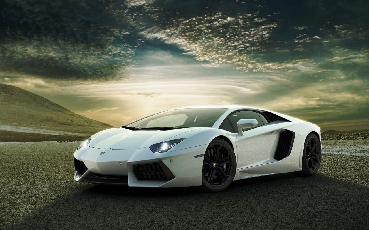 White Lamborghini Aventador