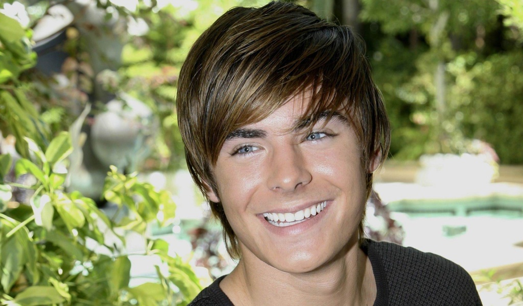 Zac Efron Smile