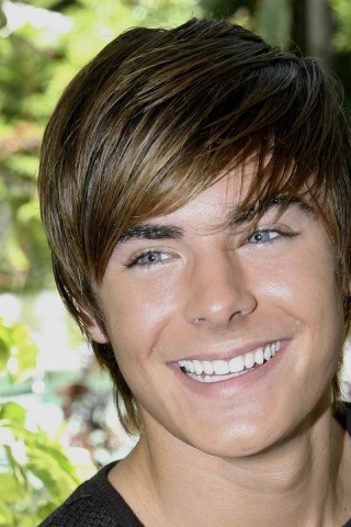 Zac Efron Smile